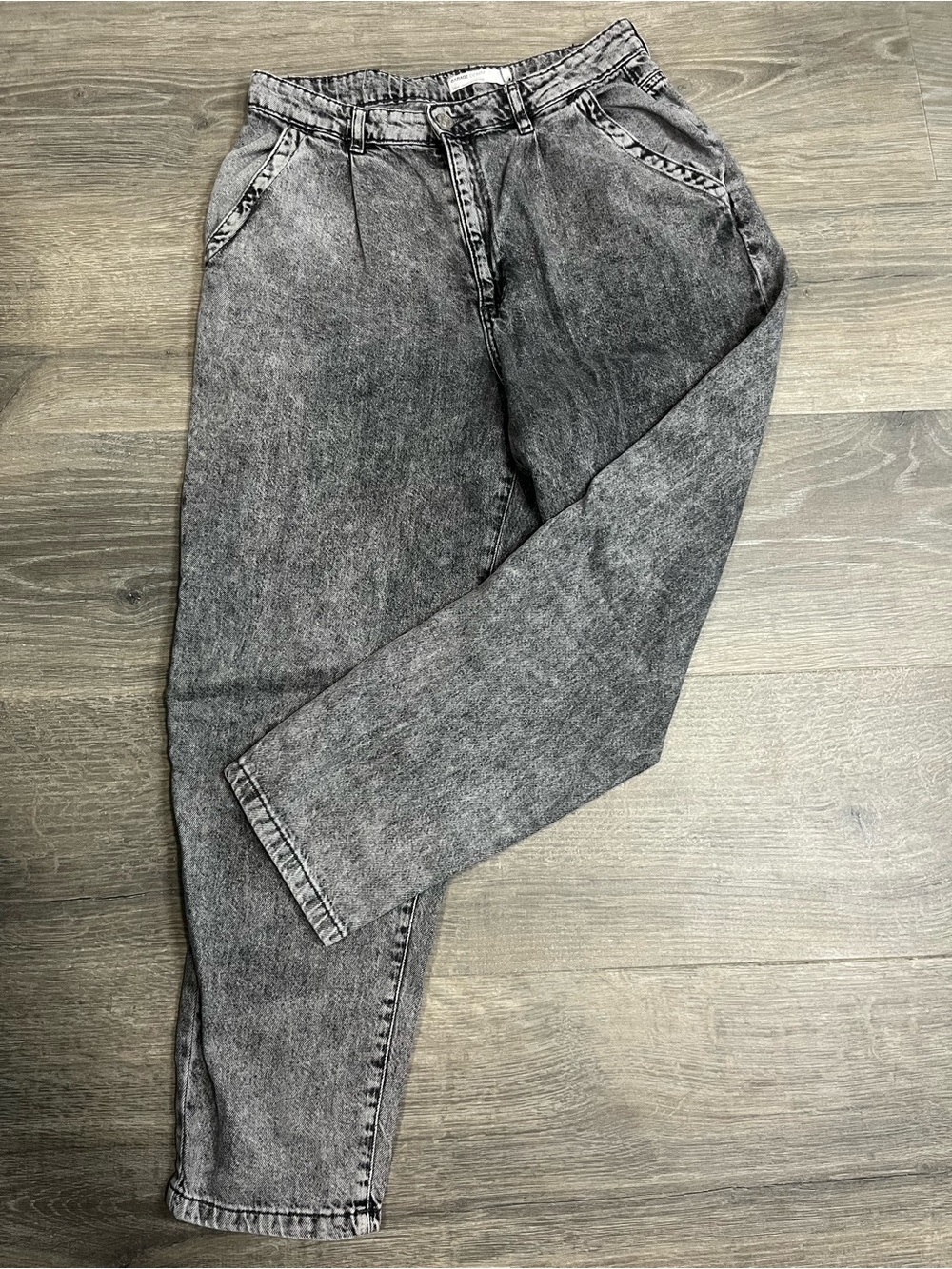 Boyfriend Jeans in Washed Gray